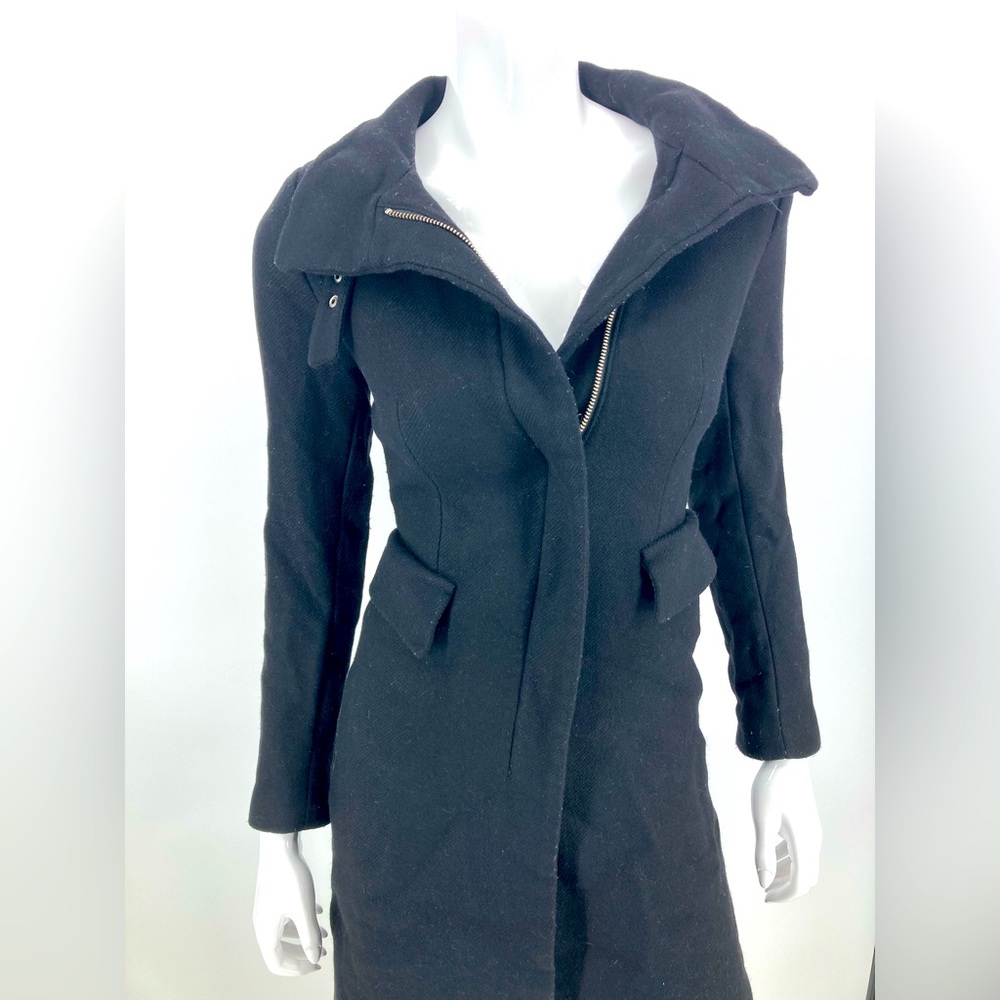 Zara Black Wool Winter Coat Size XS lined Zipper Front Gently Used Warm Stylish